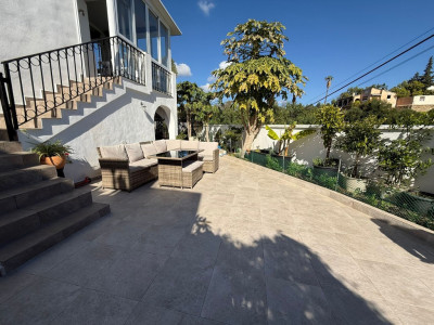 3 Bedroom Townhouse in Estepona - Image 2