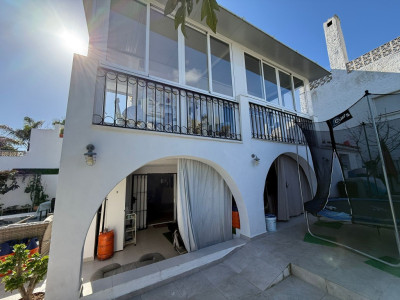 3 Bedroom Townhouse in Estepona - Image 4