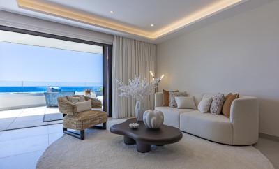 2 Bedroom Middle Floor Apartment in New Golden Mile - Image 4
