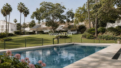 3 Bedroom Semi-Detached House in Puerto Banús - Image 3