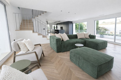 3 Bedroom Duplex in Marbella - Image 1