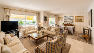 4 Bedroom Penthouse Duplex in Guadalmina Baja - Image 3