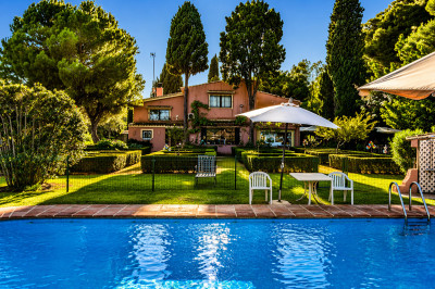 5 Bedroom Detached Villa in Guadalmina Baja - Image 1