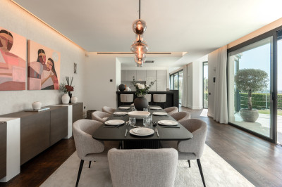 6 Bedroom Detached Villa in Los Flamingos - Image 2