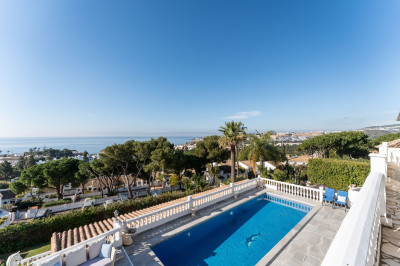 6 Bedroom Detached Villa in La Cala de Mijas - Image 1