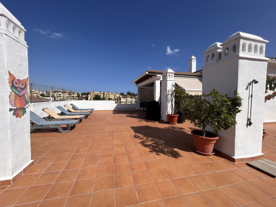 3 Bedroom Penthouse Duplex in Estepona - Image 4