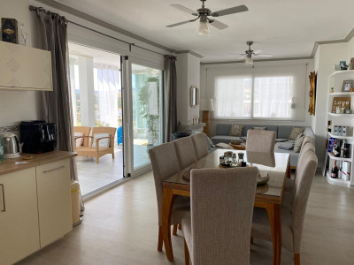 2 Bedroom Penthouse in Estepona - Image 2