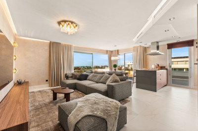 3 Bedroom Penthouse in San Pedro de Alcántara - Image 4