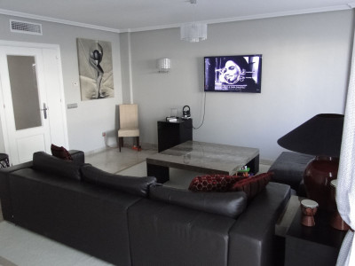 5 Bedroom Townhouse in Bel Air - Image 3