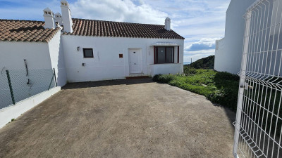 2 Bedroom Townhouse in Doña Julia - Image 2