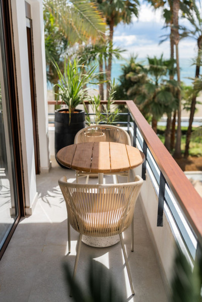 3 Bedroom Middle Floor Apartment in Estepona - Image 5