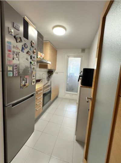 2 Bedroom Middle Floor Apartment in Benalmadena - Image 4