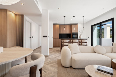 3 Bedroom Penthouse in Marbella - Image 1