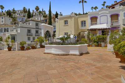 3 Bedroom Townhouse in Benahavís - Image 5