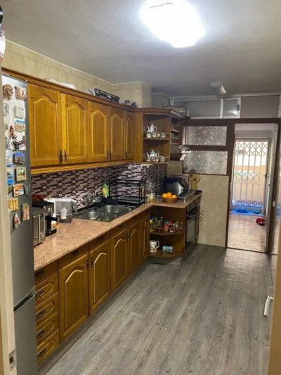 3 Bedroom Middle Floor Apartment in Marbella - Image 2