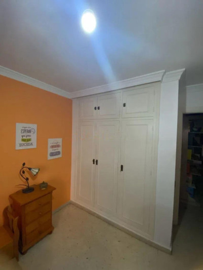 3 Bedroom Middle Floor Apartment in Marbella - Image 5