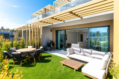 4 Bedroom Townhouse in El Chaparral - Image 1