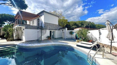 4 Bedroom Detached Villa in Elviria