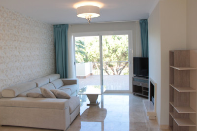 2 Bedroom Middle Floor Apartment in Marbella - Image 3