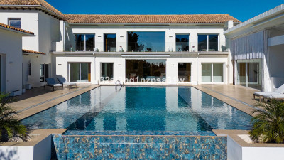6 Bedroom Detached Villa in Guadalmina Alta - Image 4