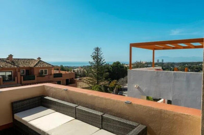 3 Bedroom Semi-Detached House in Cabopino - Image 1