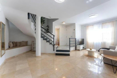 3 Bedroom Semi-Detached House in Cabopino - Image 3