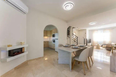 3 Bedroom Semi-Detached House in Cabopino - Image 4