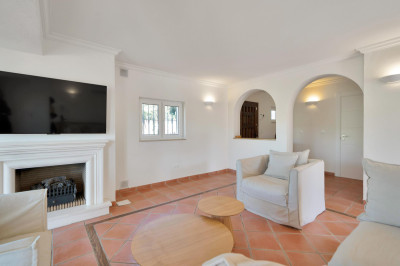 3 Bedroom Detached Villa in Valle Romano - Image 2