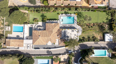 6 Bedroom Detached Villa in Atalaya - Image 4