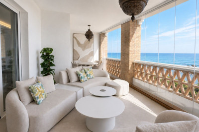 3 Bedroom Middle Floor Apartment in Casares Playa