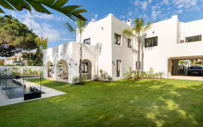5 Bedroom Detached Villa in Guadalmina Baja - Image 3
