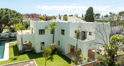 5 Bedroom Detached Villa in Guadalmina Baja - Image 4