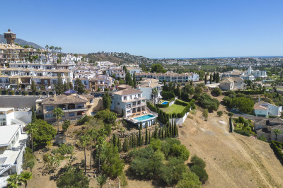 6 Bedroom Detached Villa in Mijas - Image 4