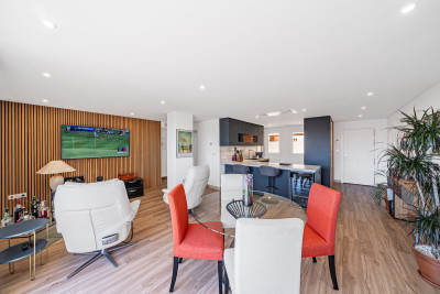 2 Bedroom Middle Floor Apartment in Elviria - Image 3