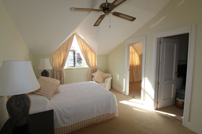 4 Bedroom Penthouse in Sotogrande Puerto - Image 4