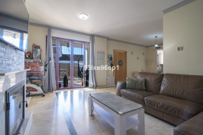 2 Bedroom Townhouse in Doña Julia - Image 4