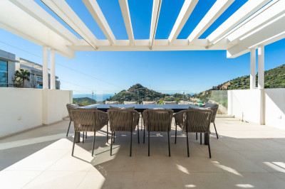 3 Bedroom Penthouse in Marbella - Image 1
