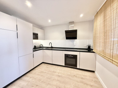 1 Bedroom Top Floor Apartment in Benahavís - Image 4