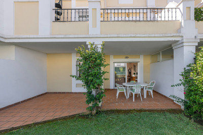 2 Bedroom Ground Floor Apartment in Nueva Andalucía