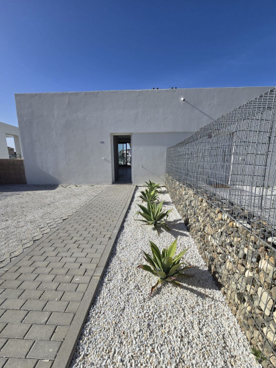3 Bedroom Semi-Detached House in Riviera del Sol - Image 5