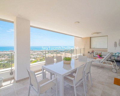 3 Bedroom Middle Floor Apartment in Arroyo de la Miel - Image 1