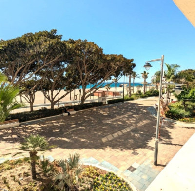 3 Bedroom Middle Floor Apartment in Estepona - Image 5