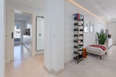 2 Bedroom Ground Floor Apartment in Nueva Andalucía - Image 4