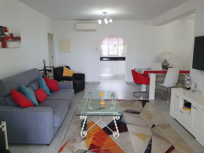 2 Bedroom Ground Floor Apartment in El Paraiso - Image 1