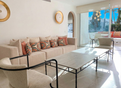 3 Bedroom Middle Floor Apartment in Puerto Banús - Image 3
