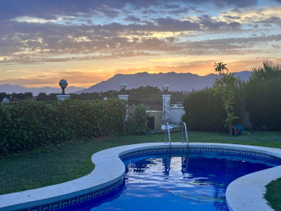 5 Bedroom Townhouse in La Mairena - Image 1