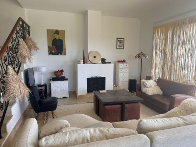 5 Bedroom Townhouse in La Mairena - Image 3