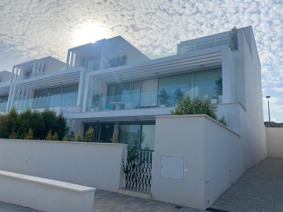 3 Bedroom Townhouse in Sotogrande - Image 2
