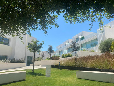 3 Bedroom Townhouse in Sotogrande - Image 3