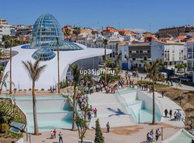 3 Bedroom Top Floor Apartment in Estepona
